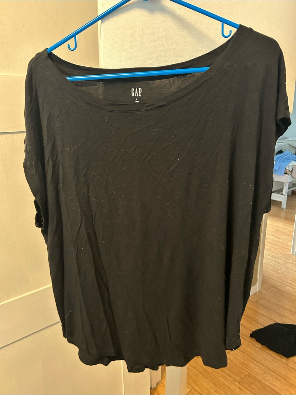 GAP Black Scoop Neck Short Sleeve Tee